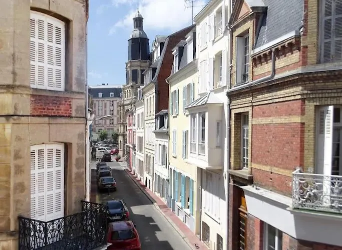 Apartmán Au Coeur De Trouville. De 3 Pieces.